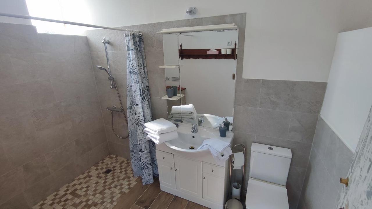 Le Clos Saint-Gilles Ardevon Exterior foto